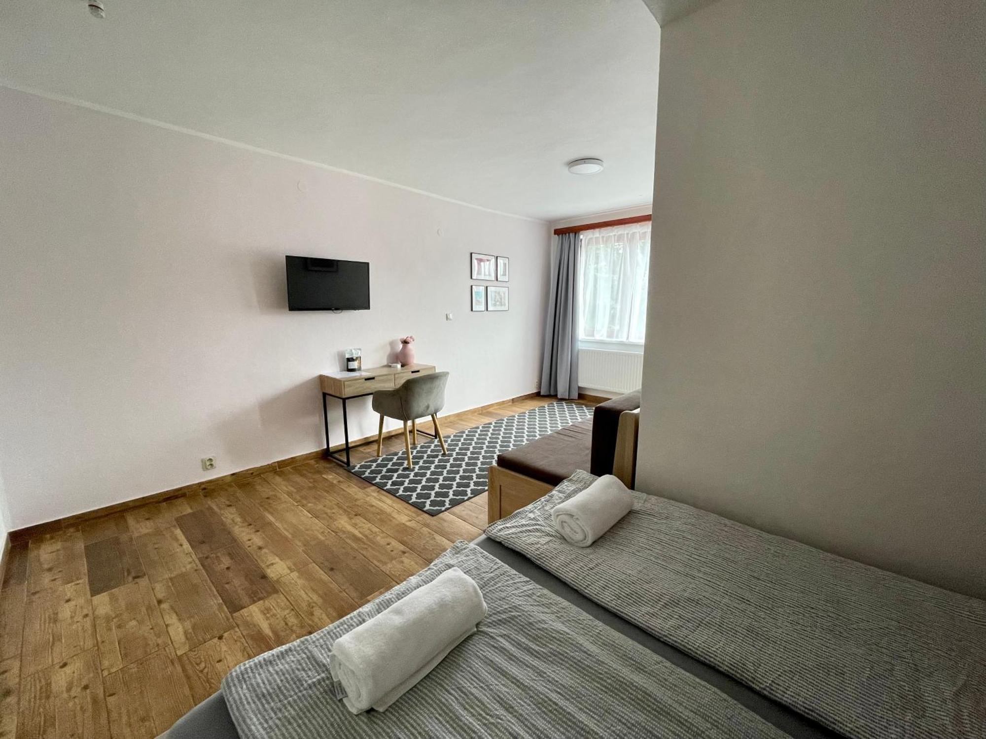 Penzion U Prehrady Luhacovice Phòng bức ảnh